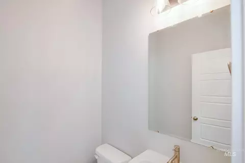 Bath - 7447 W Newtown Dr, Eagle, ID 83616 photo 1 of 3