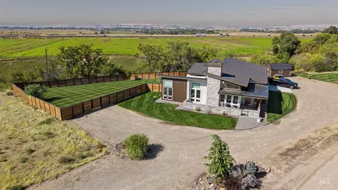 6657 S Whitley, Fruitland, ID 83619