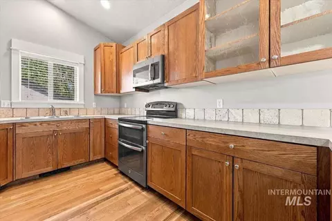 Kitchen - 6422 W Everett St, Boise, ID 83704 photo 3 of 3