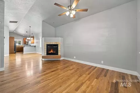 Living - 6422 W Everett St, Boise, ID 83704 photo 2 of 3