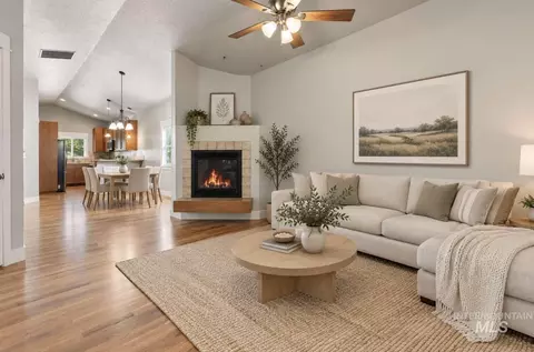 Living - 6422 W Everett St, Boise, ID 83704 photo 1 of 3