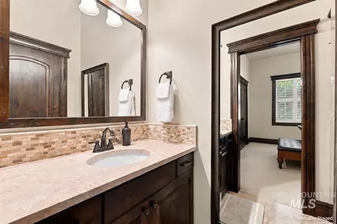 Bath - 986 W Cherry Bello Dr, Eagle, ID 83616 photo 4 of 6