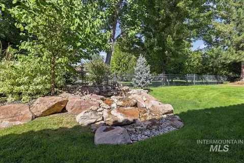 Exterior - 986 W Cherry Bello Dr, Eagle, ID 83616 photo 8 of 9
