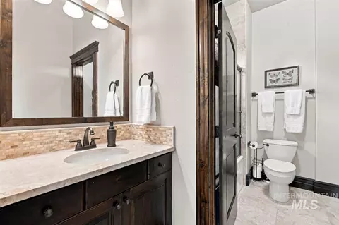 Bath - 986 W Cherry Bello Dr, Eagle, ID 83616 photo 5 of 6