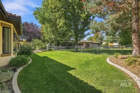 Exterior - 986 W Cherry Bello Dr, Eagle, ID 83616 photo 7 of 9
