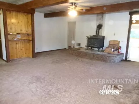 Living - 31997 Second Fork Rd, Ola, ID 83657 photo 1 of 4