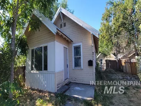 Other - 704 E Grove Ave, Parma, ID 83660 photo 2 of 9