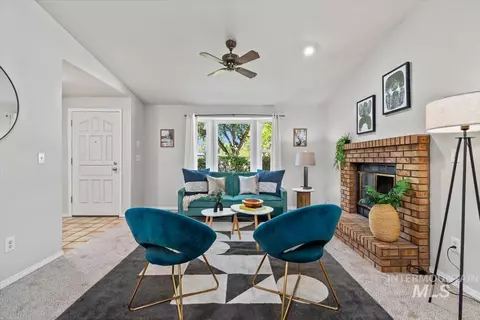 Living - 1526 E Symphony Ct, Boise, ID 83706 photo 2 of 4