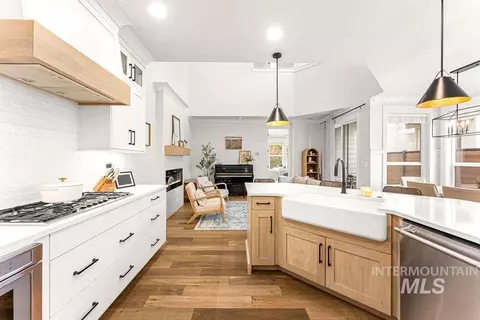 Kitchen - 3277 S Sedgebrook Ln, Eagle, ID 83616 photo 8 of 9