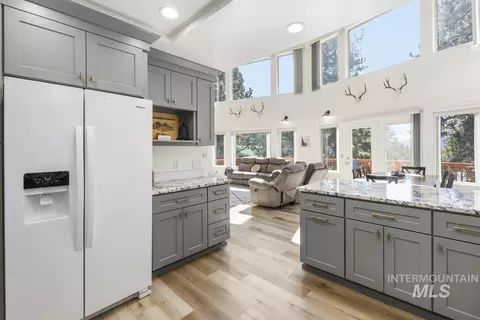 Kitchen - 1496 Pine Ridge Dr, Cascade, ID 83611 photo 1 of 4