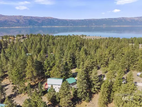 View/Area - 1496 Pine Ridge Dr, Cascade, ID 83611 photo 1 of 2