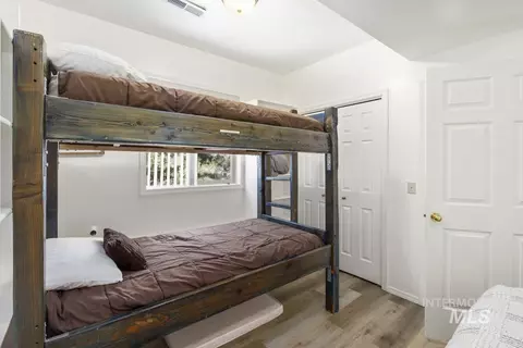Bedroom - 1496 Pine Ridge Dr, Cascade, ID 83611 photo 7 of 8