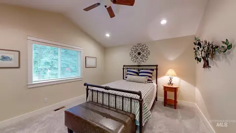 Bedroom - 3350 E 4000 N, Kimberly, ID 83341 photo 2 of 8
