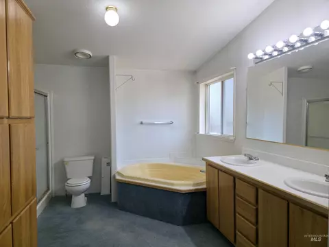 Bath - 1215 W 7th, Weiser, ID 83672 photo 1 of 2