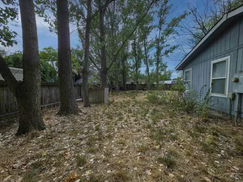 Exterior - 1215 W 7th, Weiser, ID 83672 photo 5 of 10
