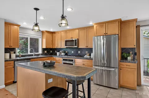 Kitchen - 1148 N Eagle Hills Way, Eagle, ID 83616 photo 1 of 5
