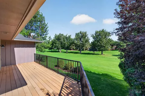 Exterior - 1148 N Eagle Hills Way, Eagle, ID 83616 photo 3 of 5
