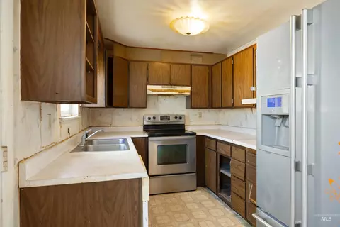 526 E Avenue J, Jerome, ID 83338 photo 4