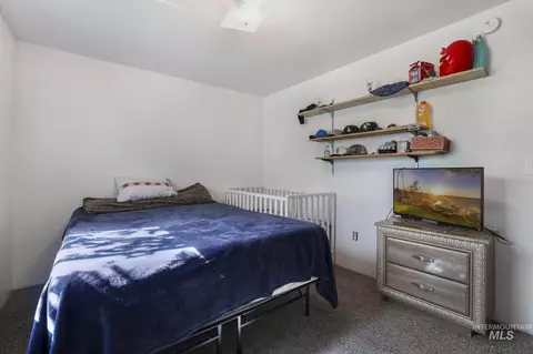 Bedroom - 818 19th Ave E, Jerome, ID 83338 photo 7 of 7