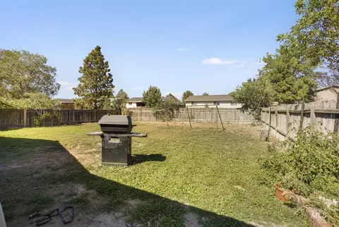 Exterior - 818 19th Ave E, Jerome, ID 83338 photo 16 of 16
