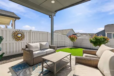 Exterior - 4939 E Patchwork Dr, Nampa, ID 83686 photo 9 of 18