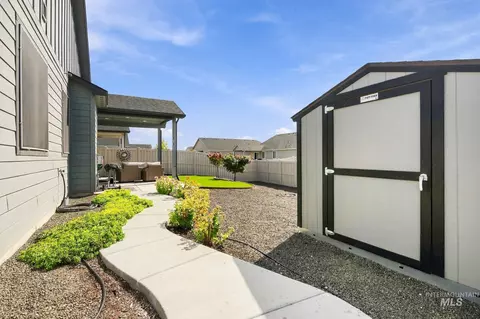 Exterior - 4939 E Patchwork Dr, Nampa, ID 83686 photo 14 of 18