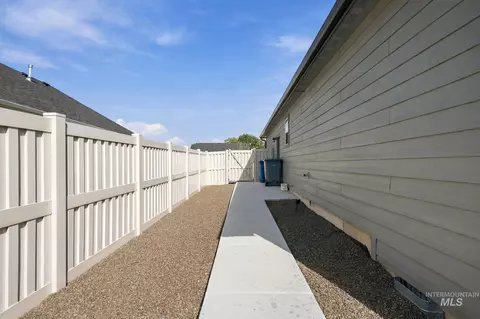 Exterior - 4939 E Patchwork Dr, Nampa, ID 83686 photo 15 of 18