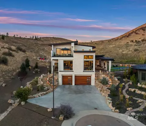 5166 N Corralero, Boise, ID 83702