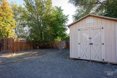 Exterior - 855 W St S, Vale, OR 97918 photo 10 of 12