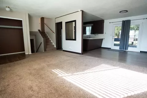 Living - 855 W St S, Vale, OR 97918 photo 2 of 4