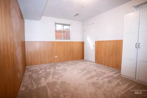 Bedroom - 855 W St S, Vale, OR 97918 photo 7 of 7