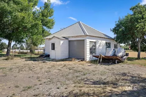 Exterior - 583 E 300 S, Jerome, ID 83338 photo 11 of 16