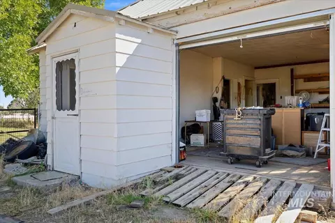 Exterior - 583 E 300 S, Jerome, ID 83338 photo 12 of 16