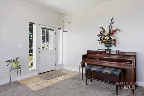 Entry Way - 583 E 300 S, Jerome, ID 83338 photo 1 of 2