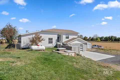 Exterior - 583 E 300 S, Jerome, ID 83338 photo 3 of 16