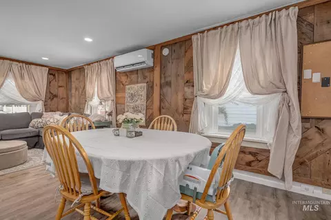Dining - 114 S 10th St, Payette, ID 83661 photo 1 of 2