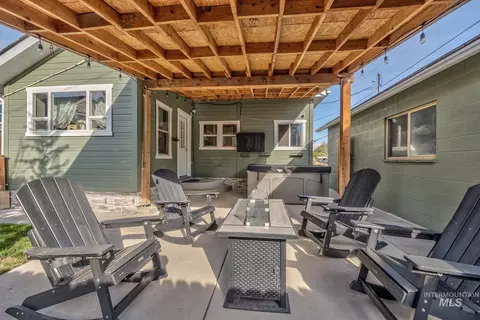 Exterior - 114 S 10th St, Payette, ID 83661 photo 2 of 9