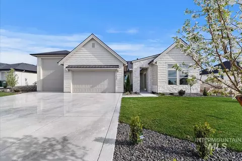 6372 N Carnock Dr, Eagle, ID 83616