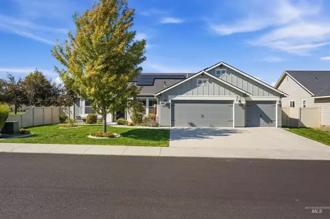 15517 Fuchsia Ave, Nampa, ID 83651