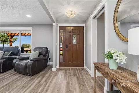 Entry Way - 16227 S Kimball Ave, Caldwell, ID 83607 photo 1 of 1