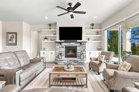 Living - 7829 W Corinthia St, Eagle, ID 83616 photo 3 of 3