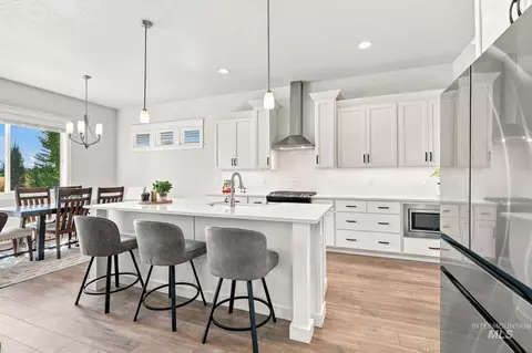 Kitchen - 7829 W Corinthia St, Eagle, ID 83616 photo 2 of 6