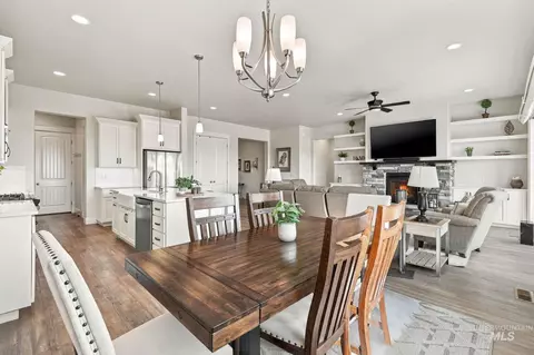 Dining - 7829 W Corinthia St, Eagle, ID 83616 photo 3 of 4