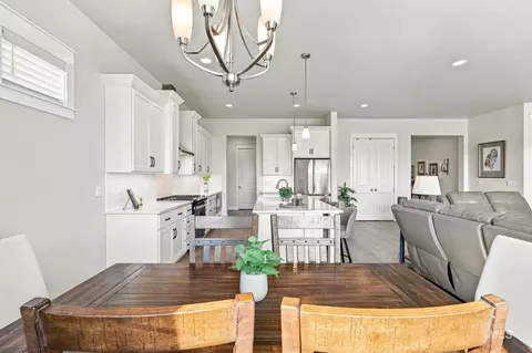 Dining - 7829 W Corinthia St, Eagle, ID 83616 photo 2 of 4