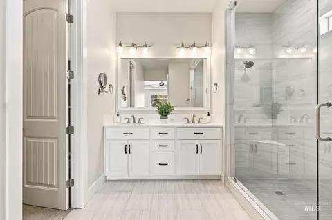 Bath - 7829 W Corinthia St, Eagle, ID 83616 photo 1 of 4