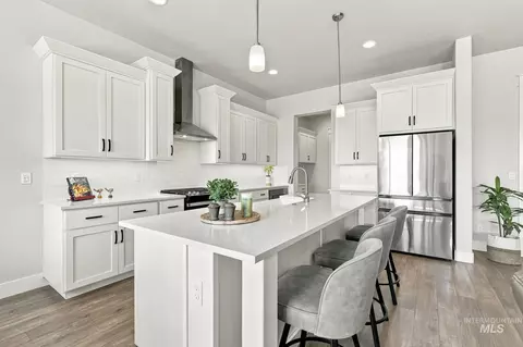 Kitchen - 7829 W Corinthia St, Eagle, ID 83616 photo 3 of 6