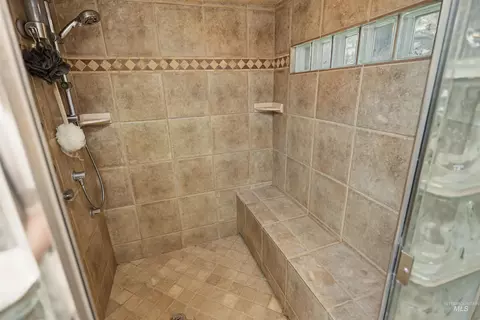 Bath - 508 Elm Ave, Parma, ID 83660 photo 2 of 5
