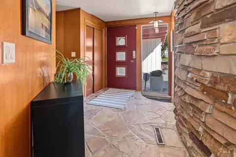 Entry Way - 508 Elm Ave, Parma, ID 83660 photo 1 of 1