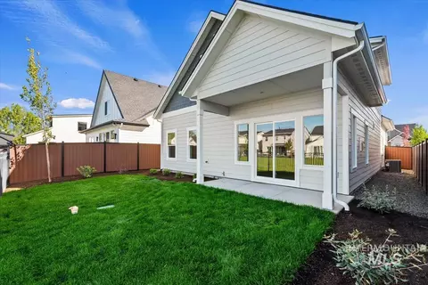 Exterior - 3878 W Spring House Ln, Eagle, ID 83616 photo 6 of 7