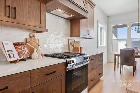 Kitchen - 1740 Haystack Rd, Emmett, ID 83617 photo 3 of 3